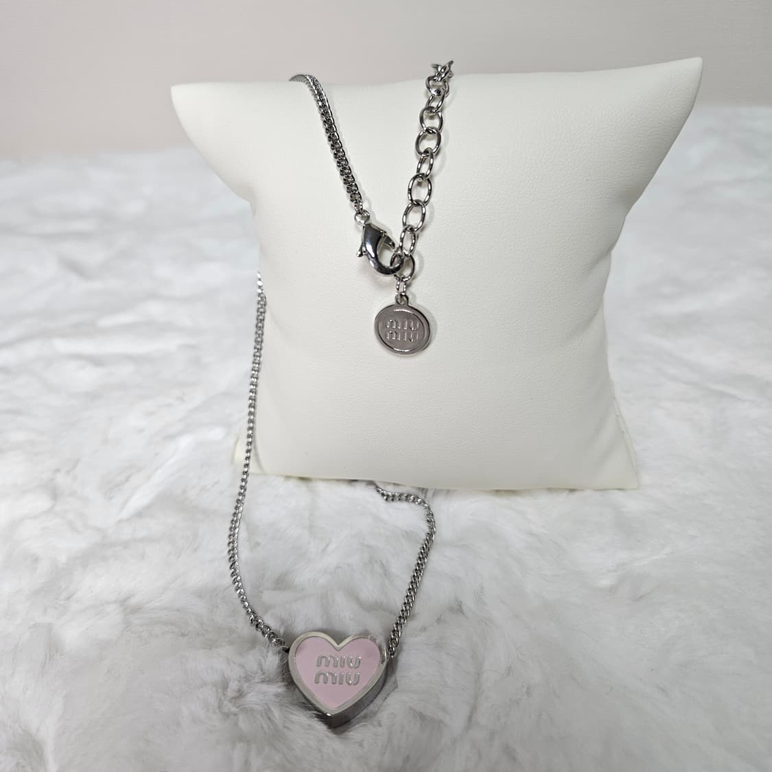 미우미우 에나멜 하트 펜던트 목걸이  상품이미지2