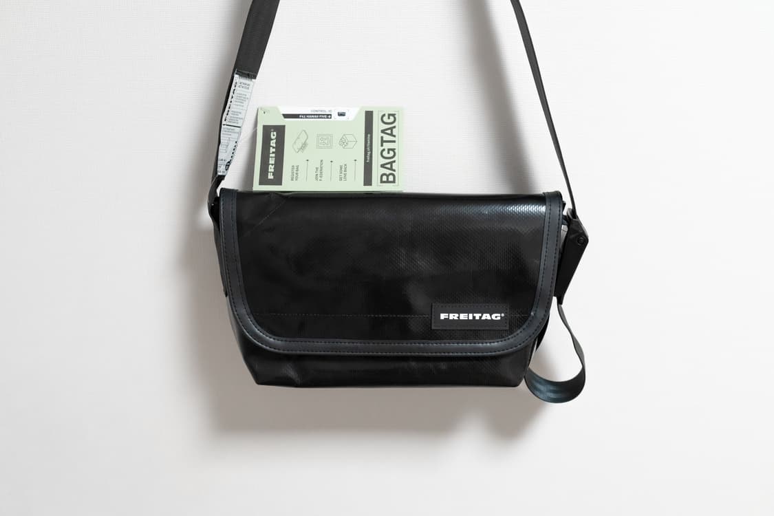 프라이탁 F41 하와이파이브오 하파오 올블랙 크로스백 상품이미지1