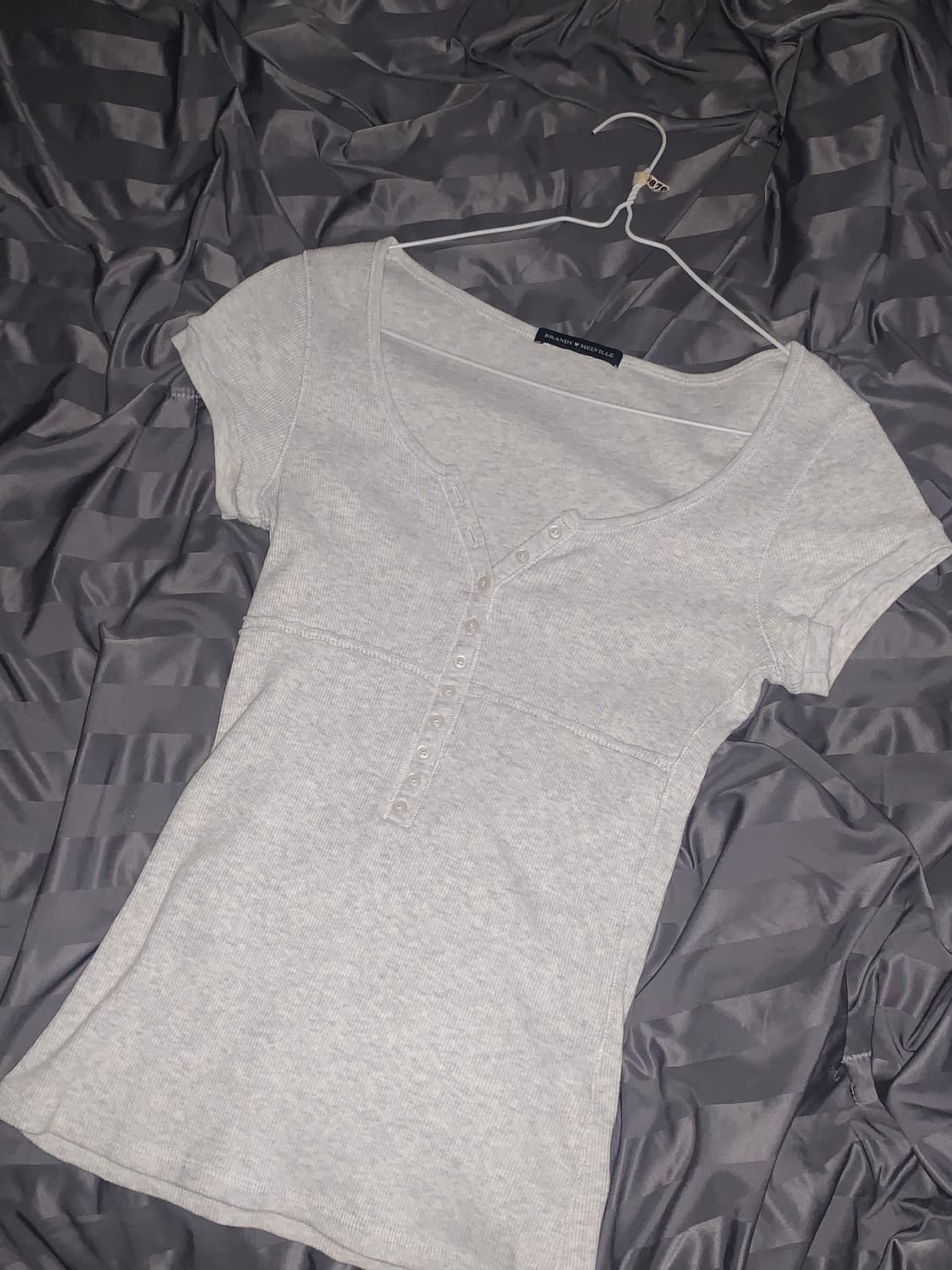 브랜디멜빌 헨리넥 딱붙 반팔 탑 홀리스터 상품이미지2