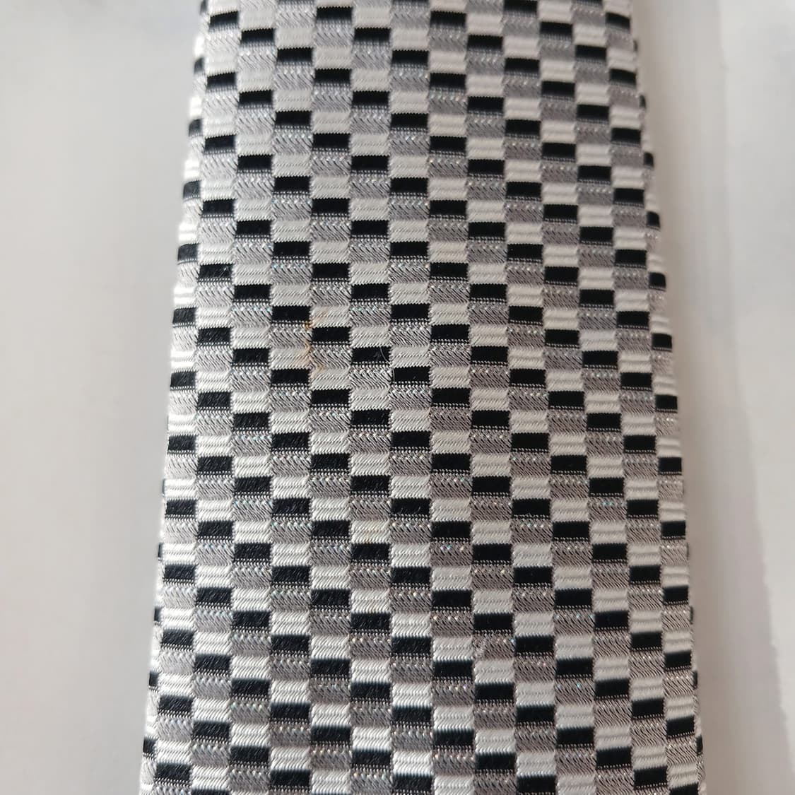 닥스 실크 혼방 블랙 체크 텍스처 슬림 넥타이 8cm A등급 A19537 상품이미지7