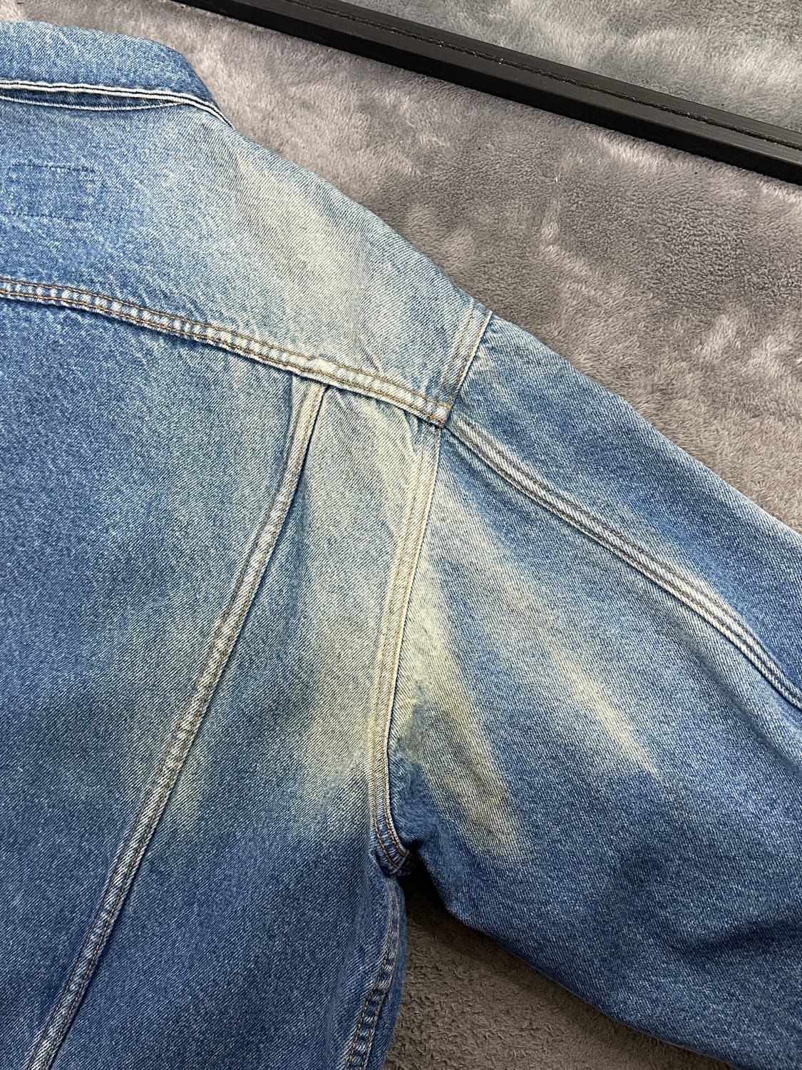 Late 80s Armani jeans 페이디드 데님 자켓 XL 상품이미지4