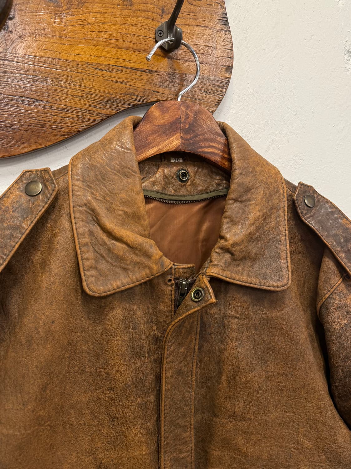 M) Vintage Sheepskin Leather A-2 Flight 상품이미지3