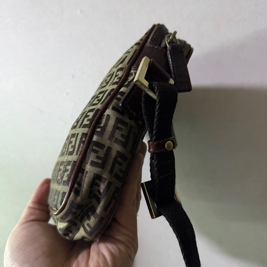 펜디 FF 주카패턴 미니 크로스백 상품이미지5