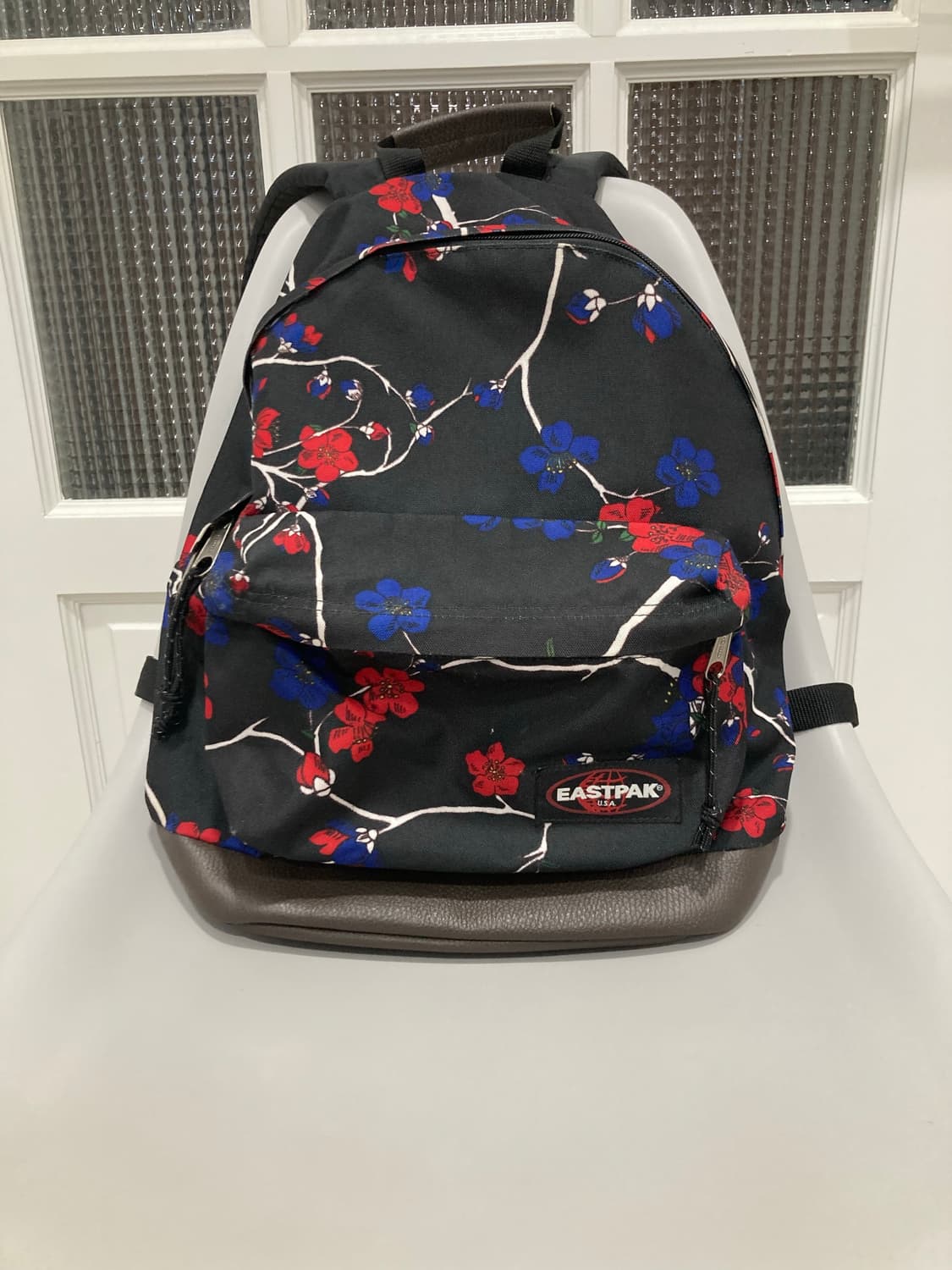 EASTPAK 이스트팩 백팩 상품이미지1
