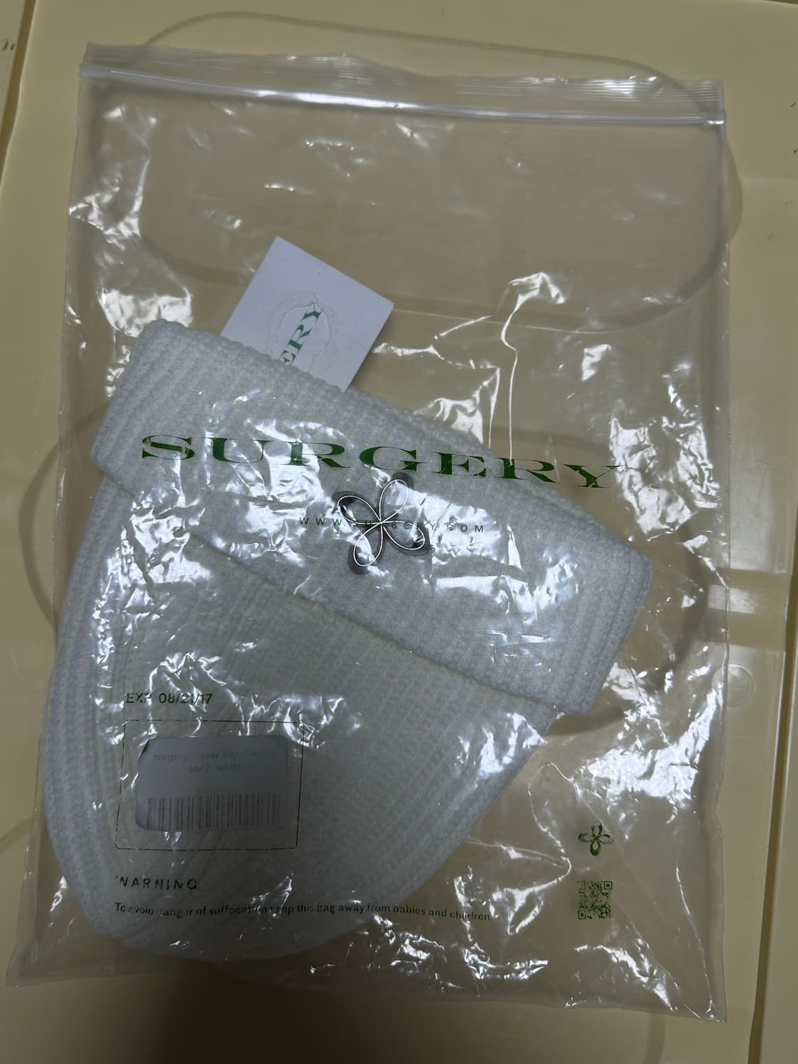 [새상품] 써저리 클로버 비니 ver.2 / 화이트 상품이미지3