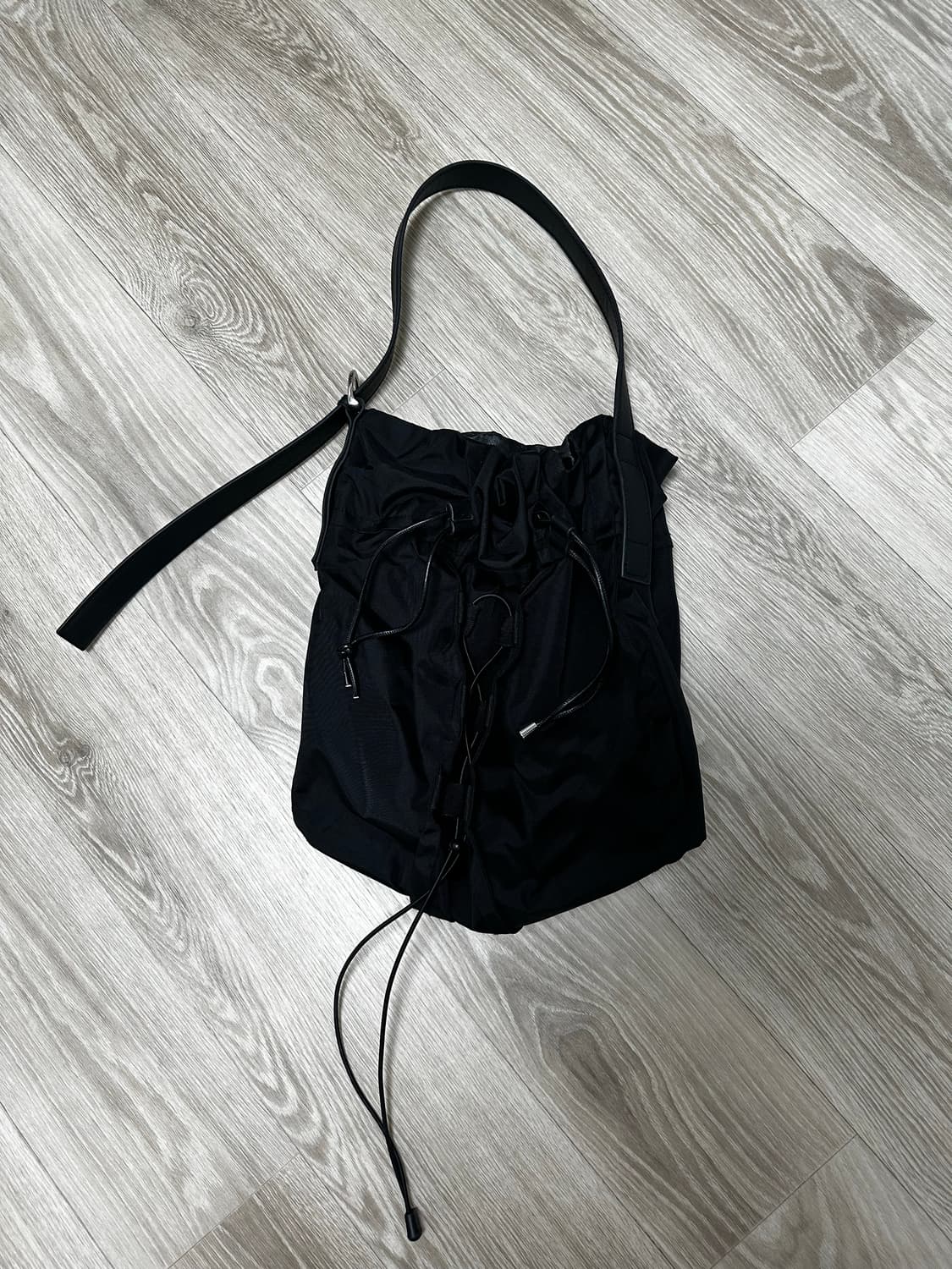 Ray BEAMS 스트링 디테일 숄더백 상품이미지1