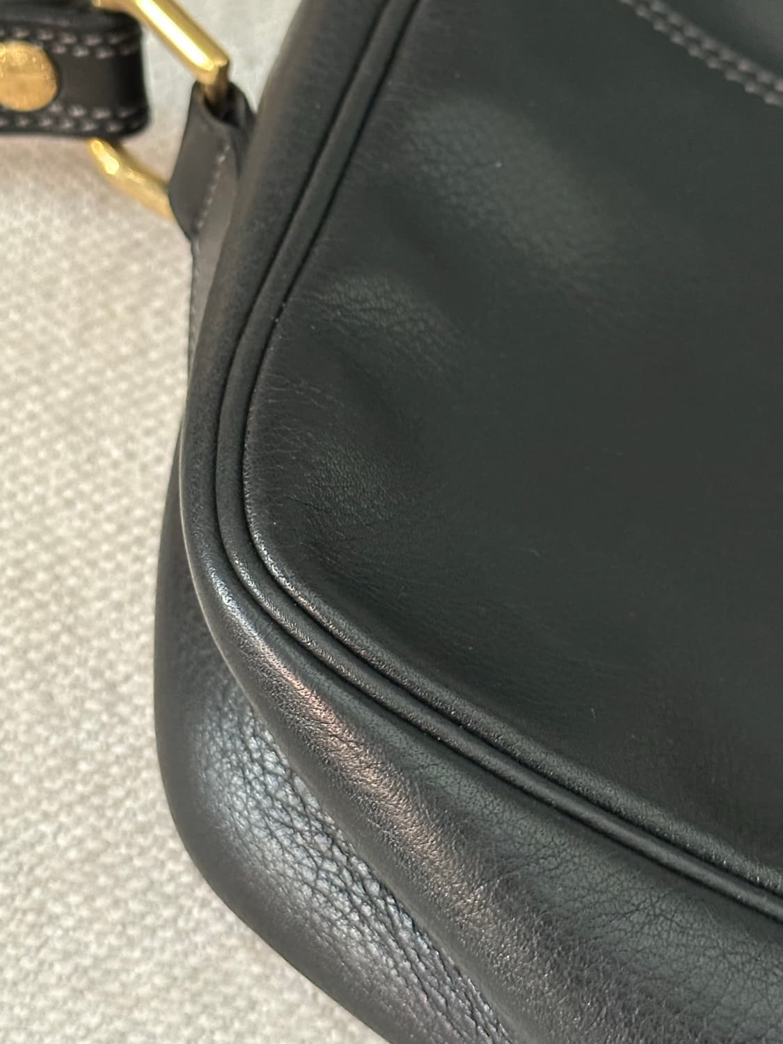 꾸레쥬 빈티지 크로스 가죽 블랙백 상품이미지9