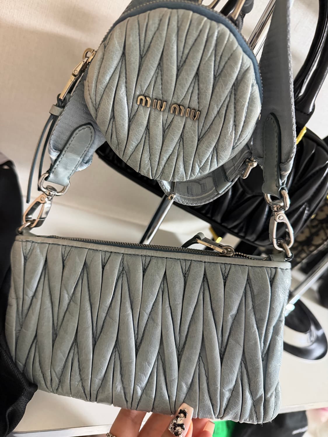 미우미우 크로스백 상품이미지2