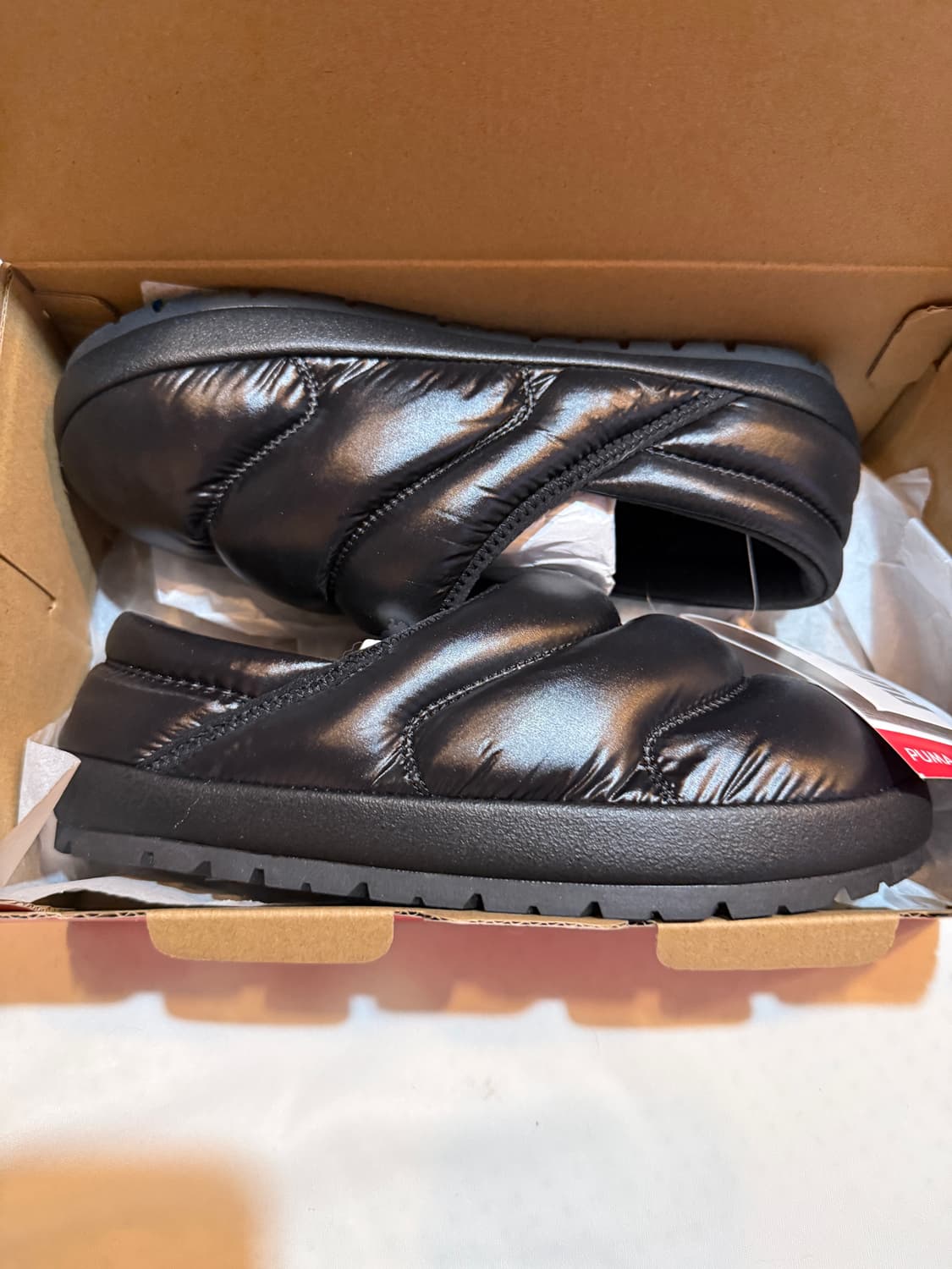 푸마 글로스 패딩 뮬 블랙 250 상품이미지1