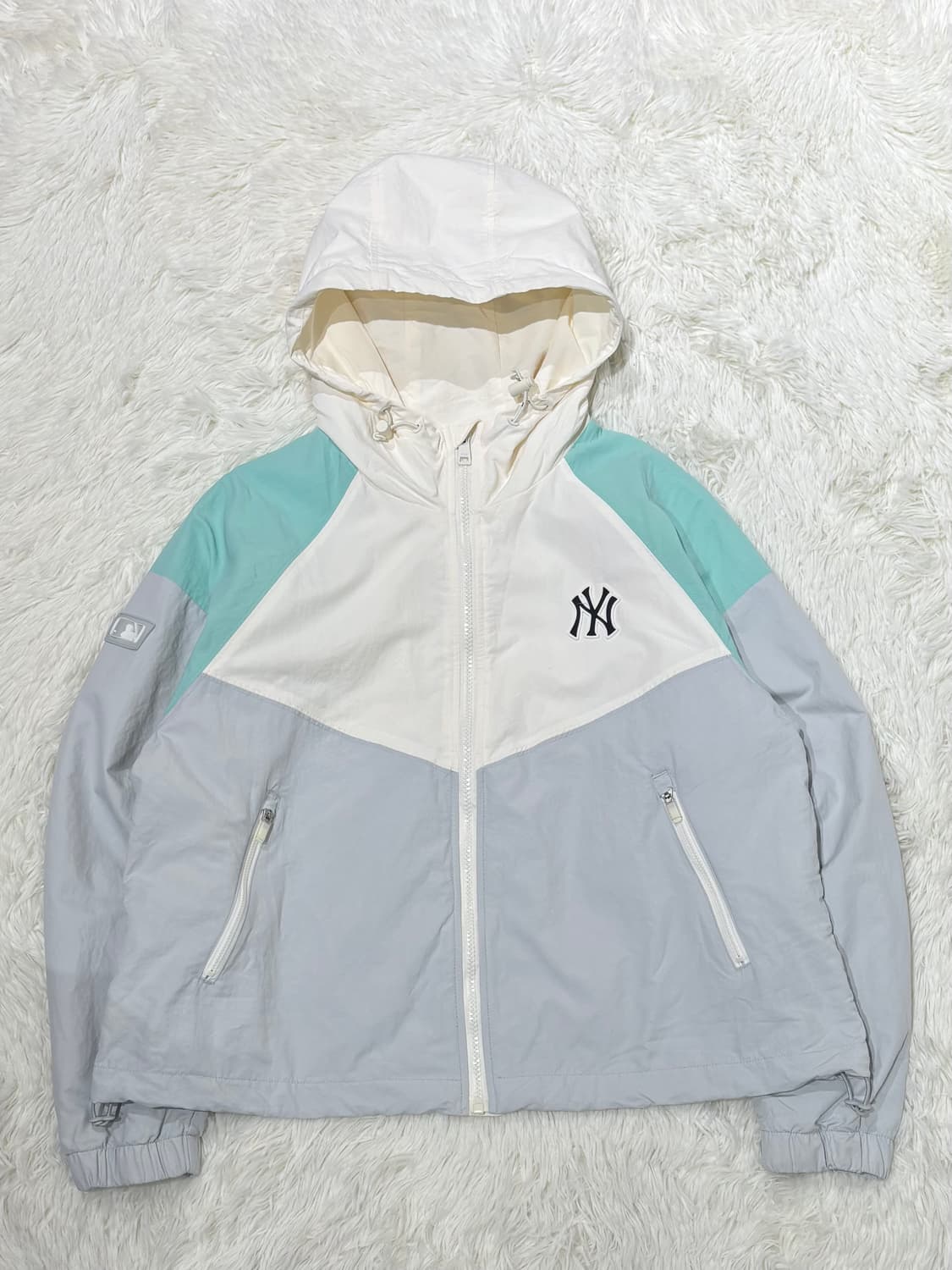 MLB 뉴욕양키스 바람막이 상품이미지3