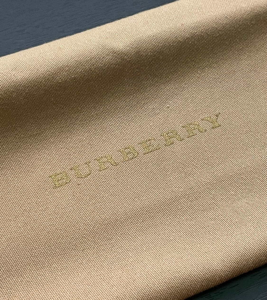 [새상품, 풀구성] 버버리 레더 기사 지갑 장지갑 Hollee EKD 상품이미지9