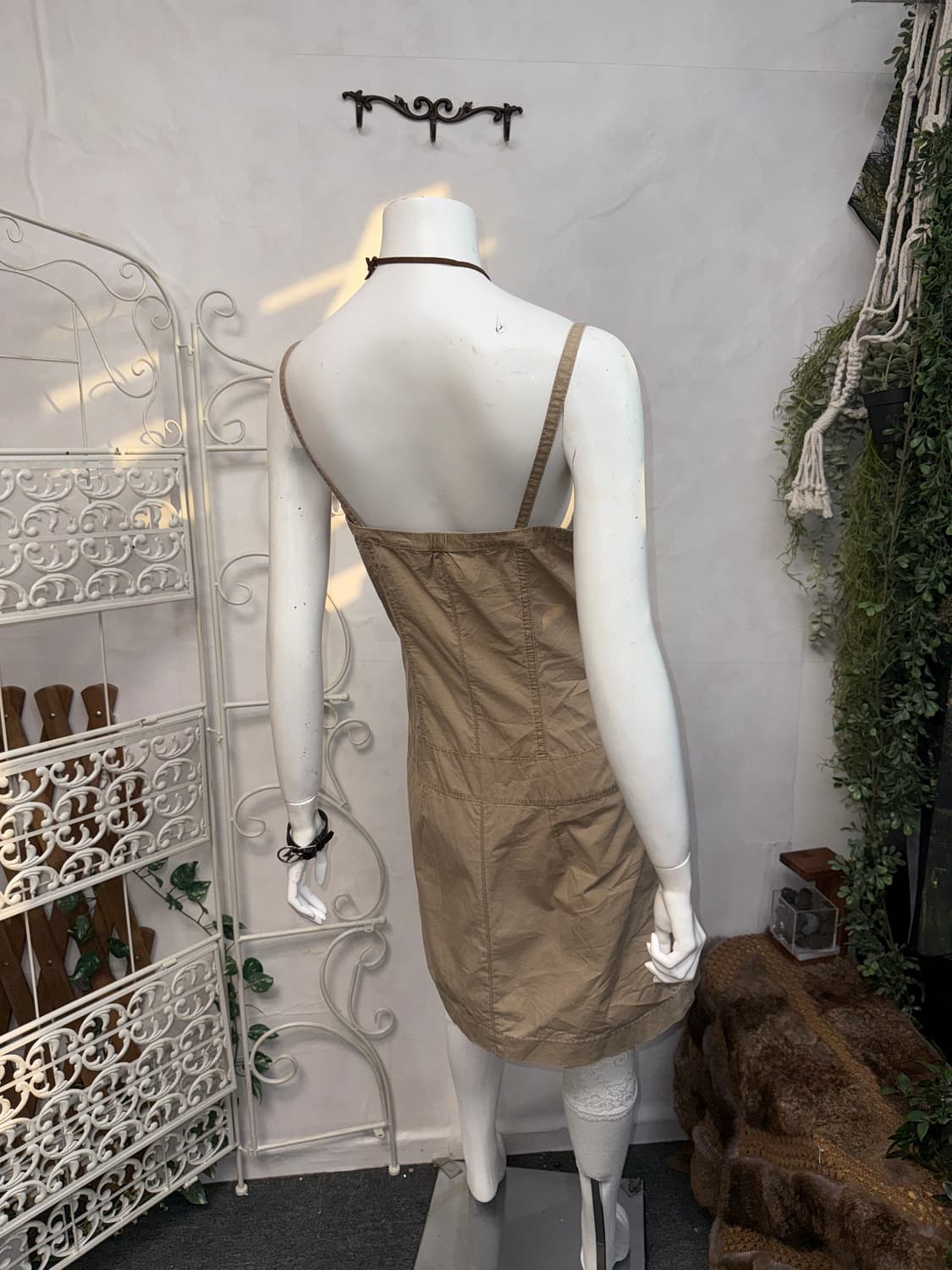 Beige eyelet punching wrinkle strap ops 상품이미지6