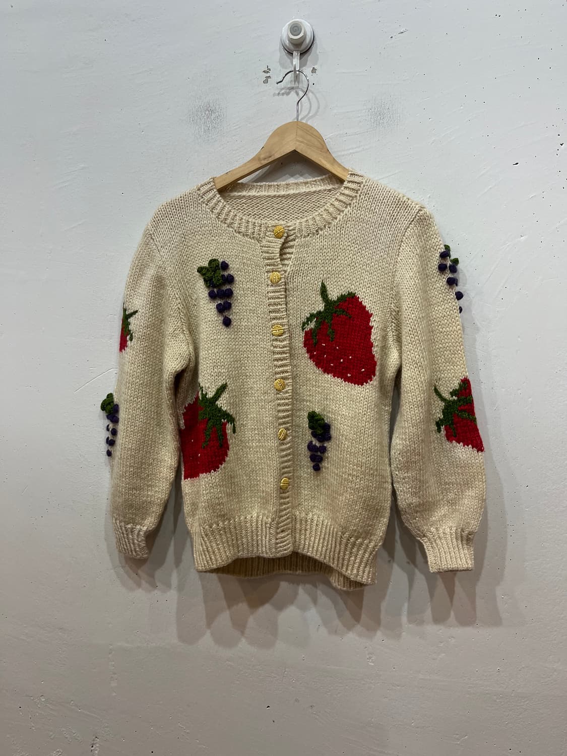 핸드메이드 아플리케 모리 울 가디건  상품이미지1