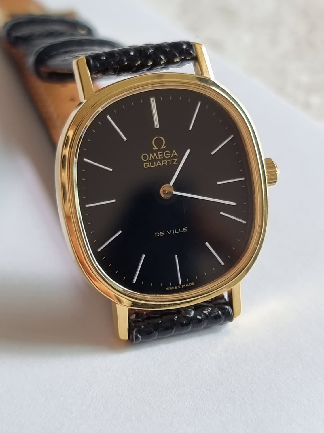 오메가 드빌 앨립스 블랙다이얼 골드 플레이트 쿼츠 남여공용 시계 상품이미지1