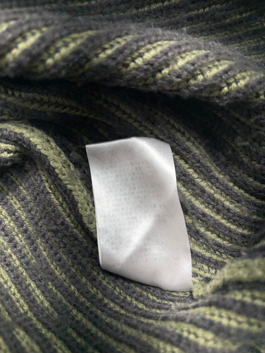 크리틱 니트 카키 상품이미지9