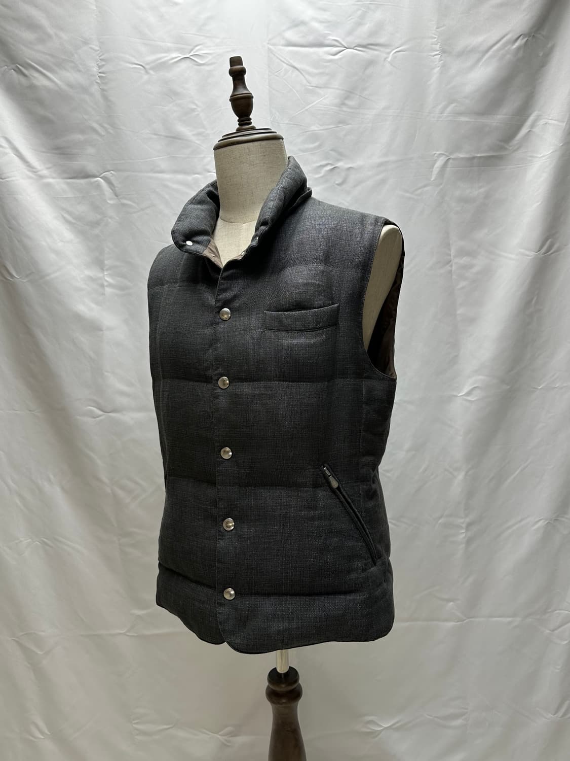 브루넬로쿠치넬리 울 구스다운 베스트 L(105) 판매 상품이미지1