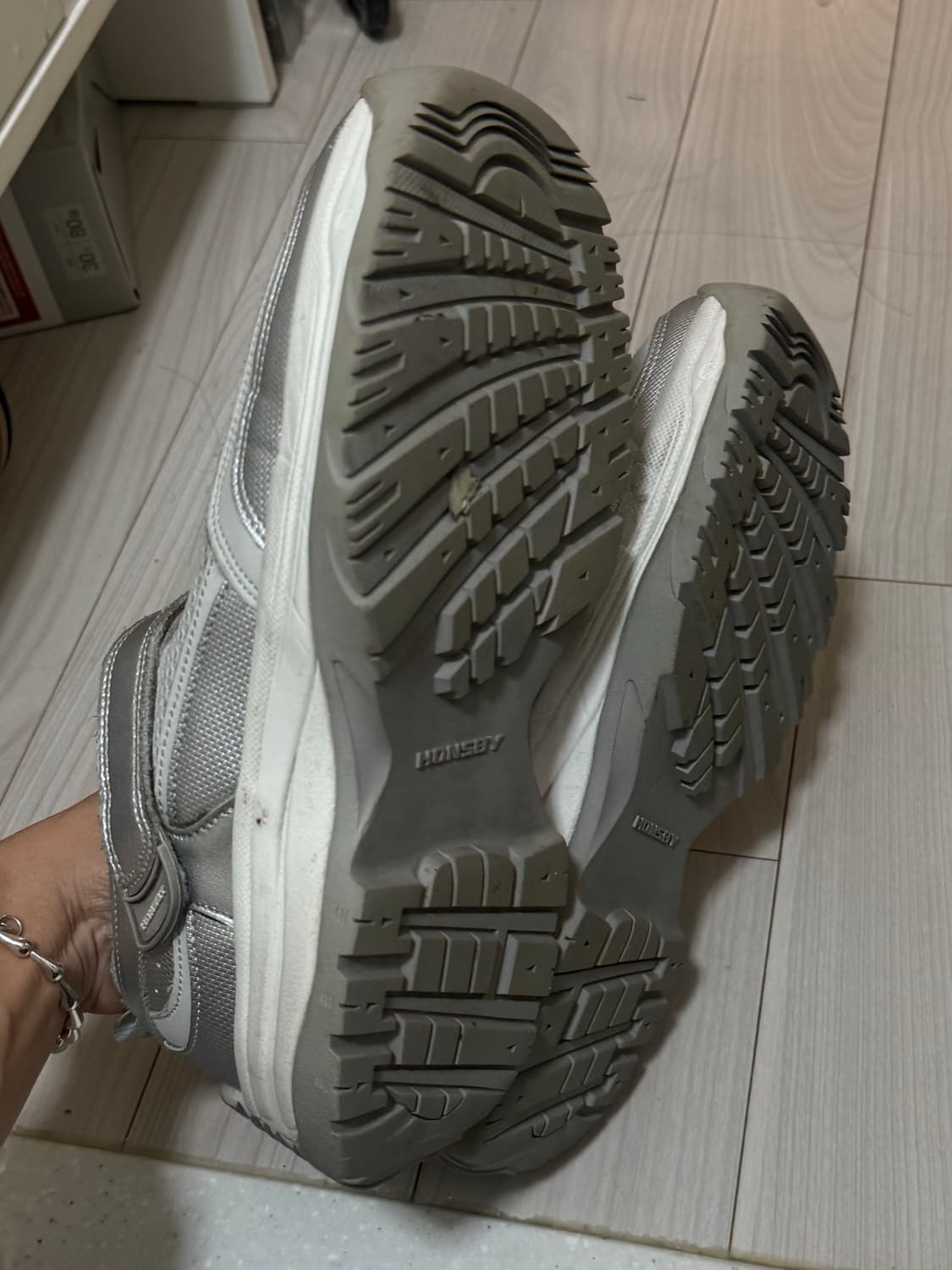 혼스비 달링하버 실버 240 상품이미지5