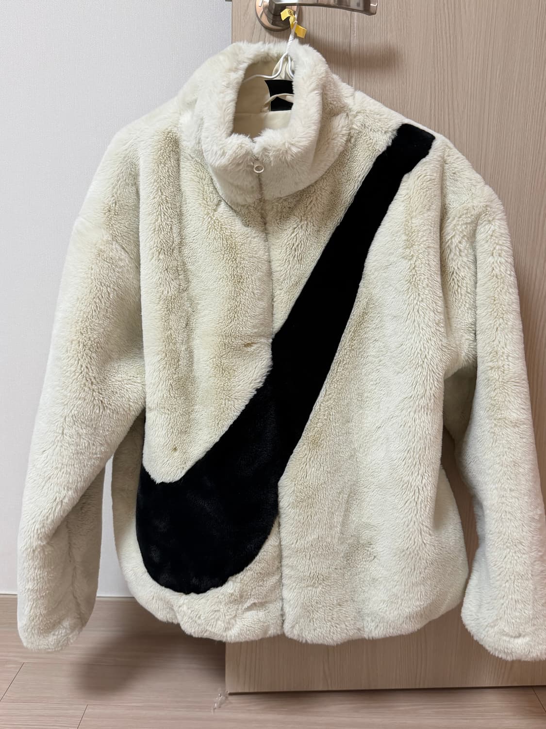 나이키 스우시 퍼 자켓 (여성용) 상품이미지1