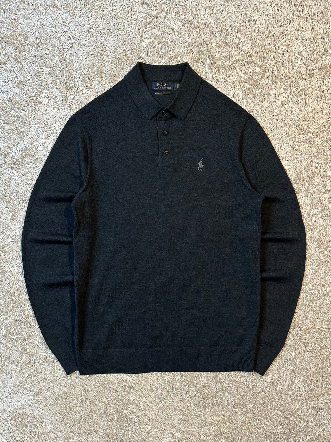 폴로 랄프로렌 신형 그레이포니 워셔블 메리노울 폴로 니트 차콜 상품이미지1