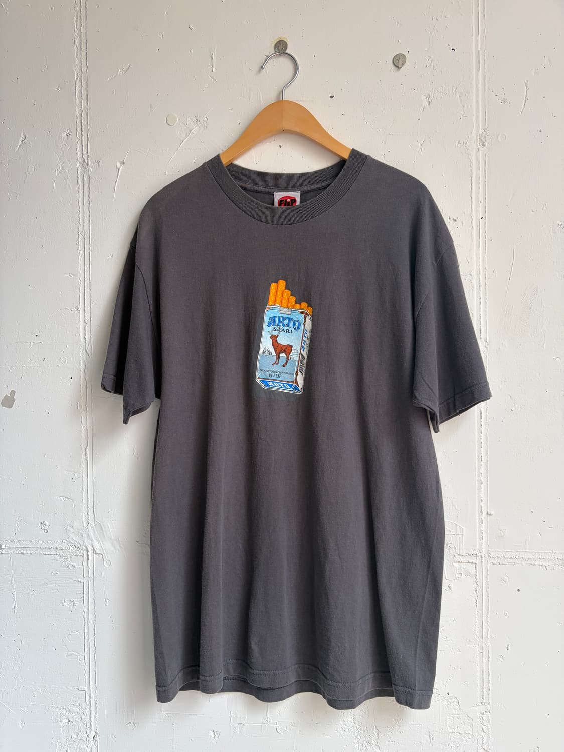 Flip t-shirt (made in USA) 상품이미지1