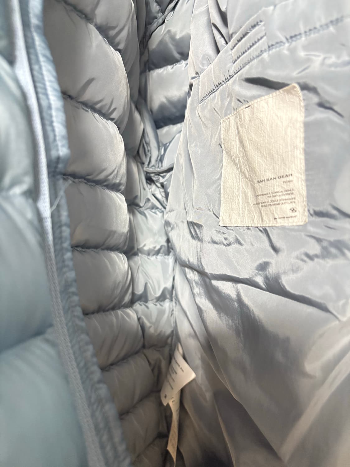 산산기어 푸퍼스 패딩 24fw 1사이즈 상품이미지4