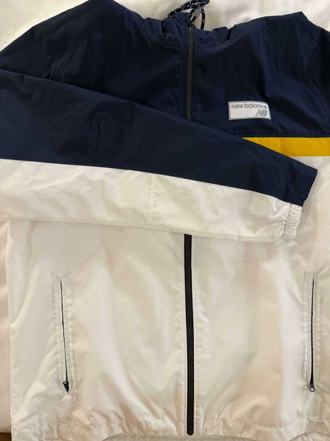 뉴발란스 바람막이 상품이미지3