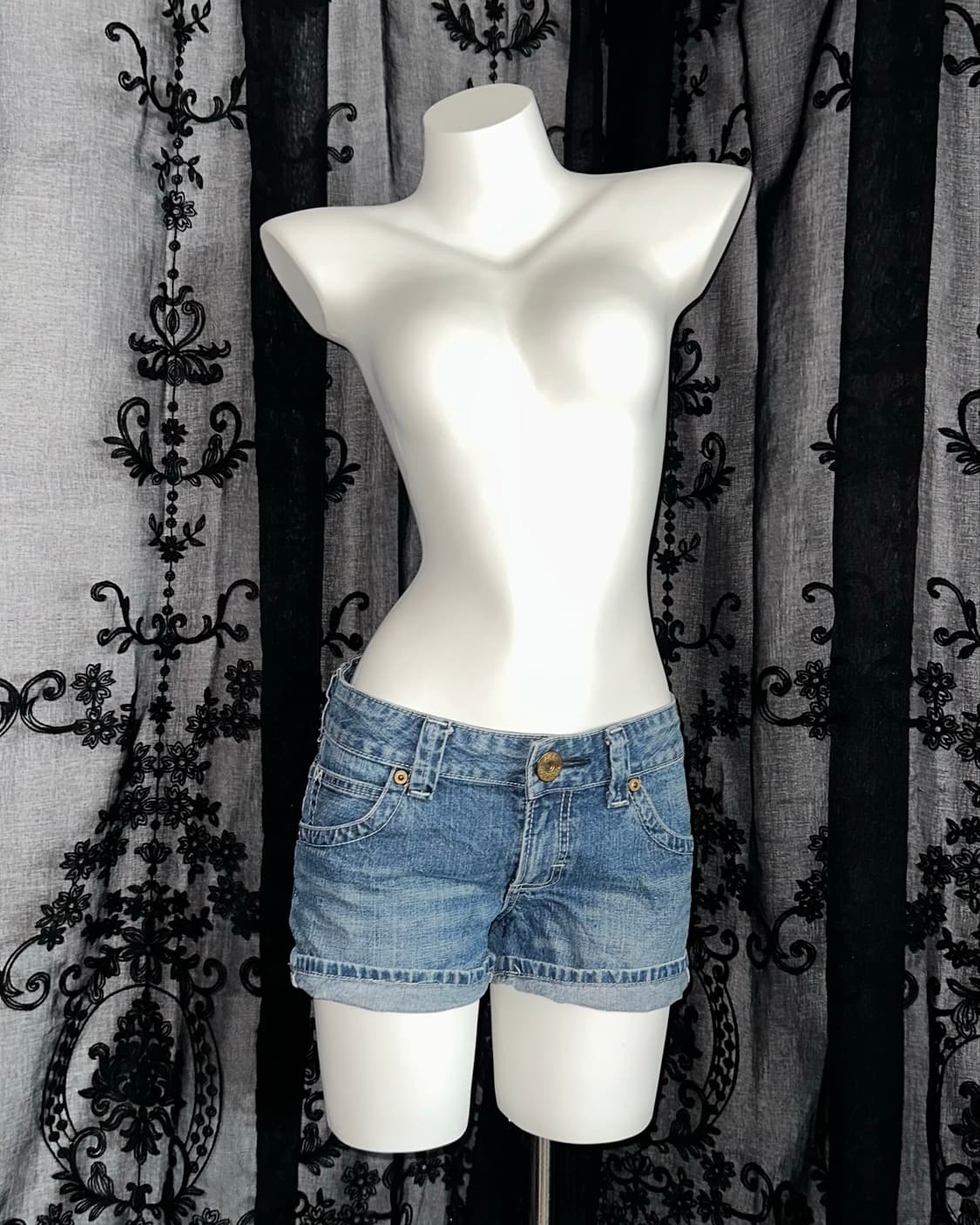 blue denim cuffed shorts 상품이미지3
