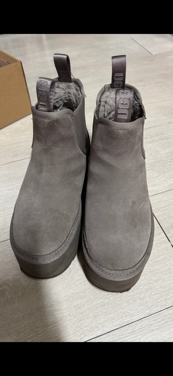 UGG 어그 플랫폼 첼시부츠 6사이즈 상품이미지1