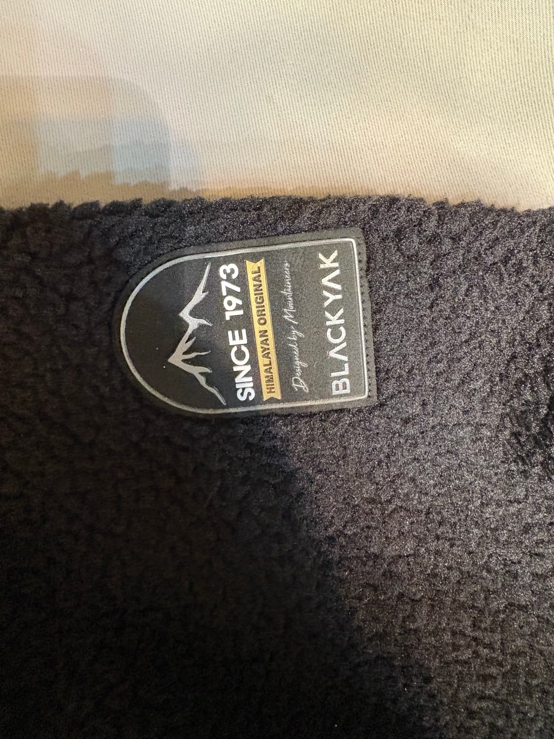 블랙야크 검정색 플리스 자켓 상품이미지2