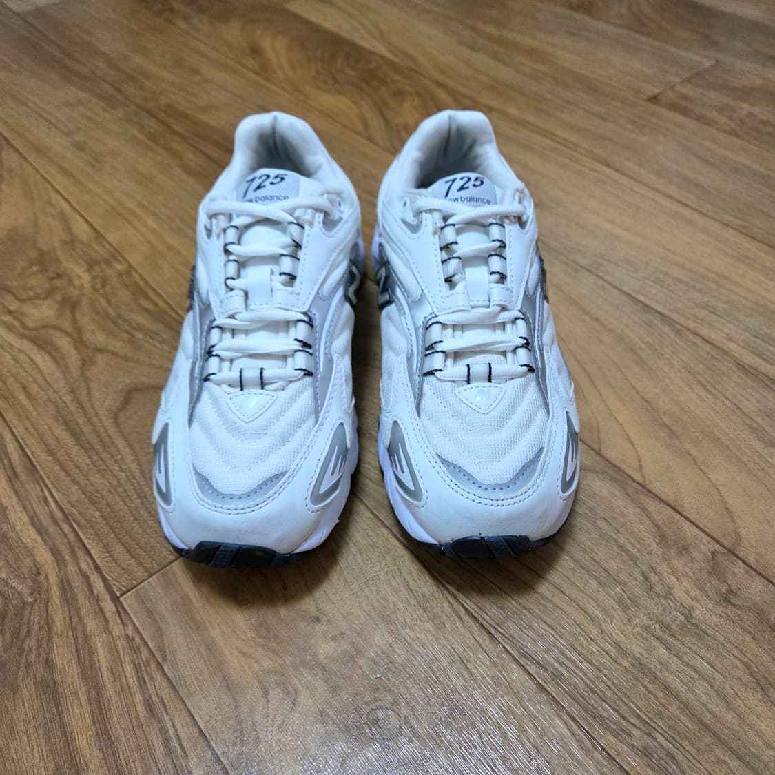 뉴발란스 725 상품이미지3