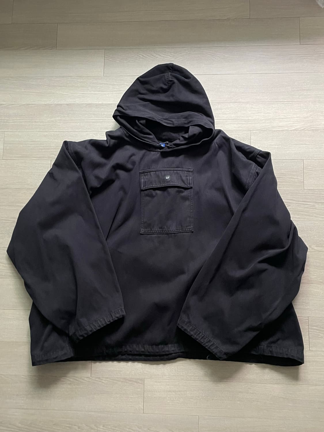 이지 갭 사틴 아노락 yeezy gap 발렌시아가 상품이미지1