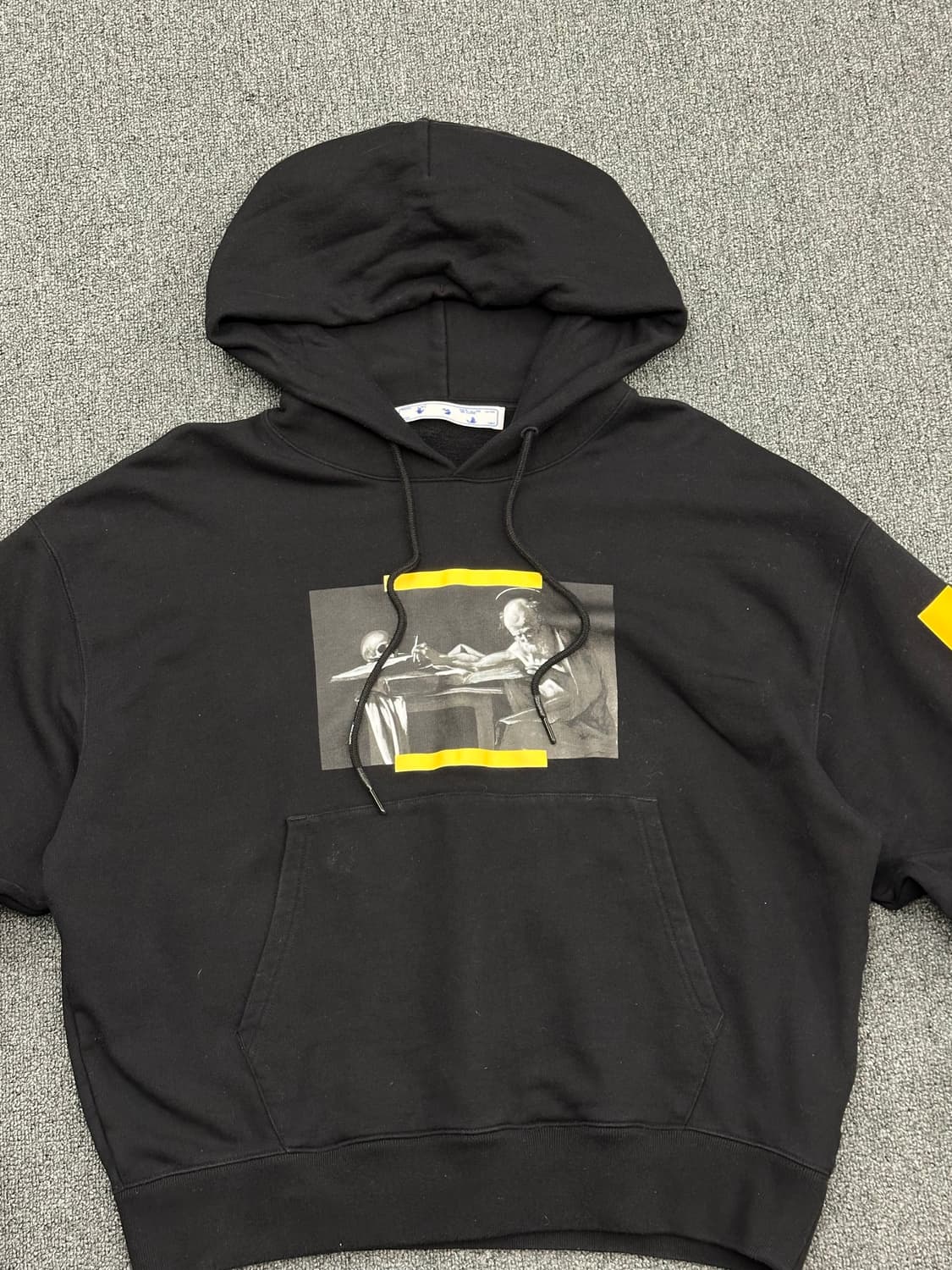 XL)오프화이트 카라바조 블랙 기모 후디 상품이미지3