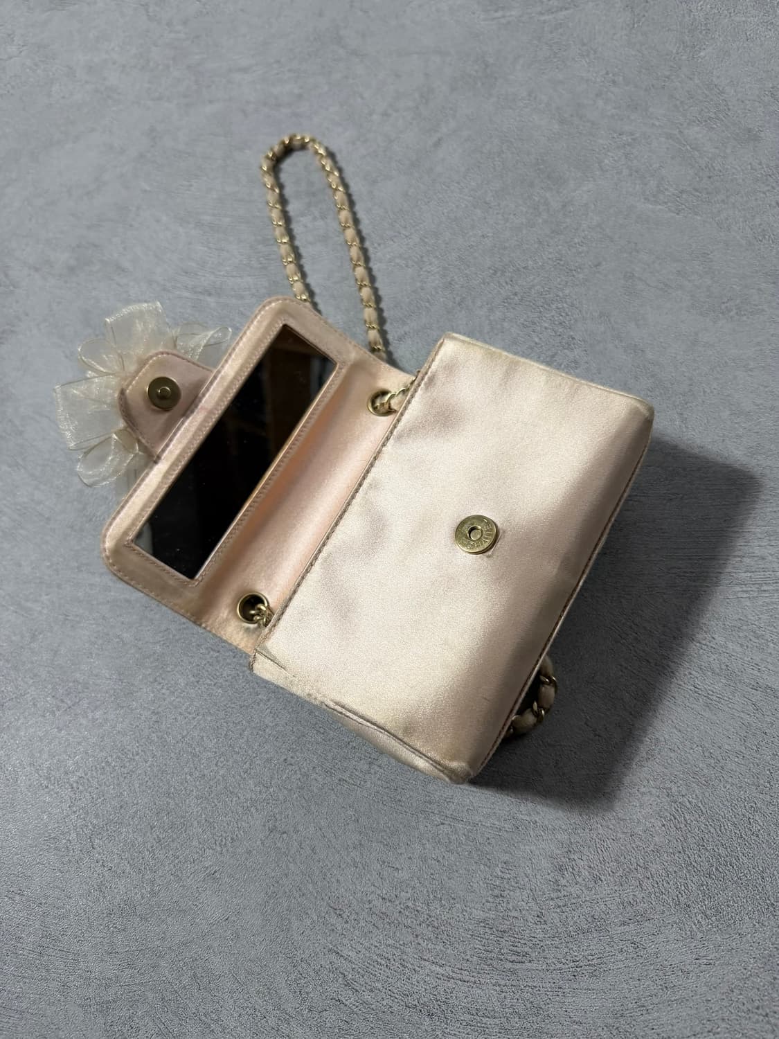 Chanel Camélia Satin Chain Mini Bag  상품이미지6