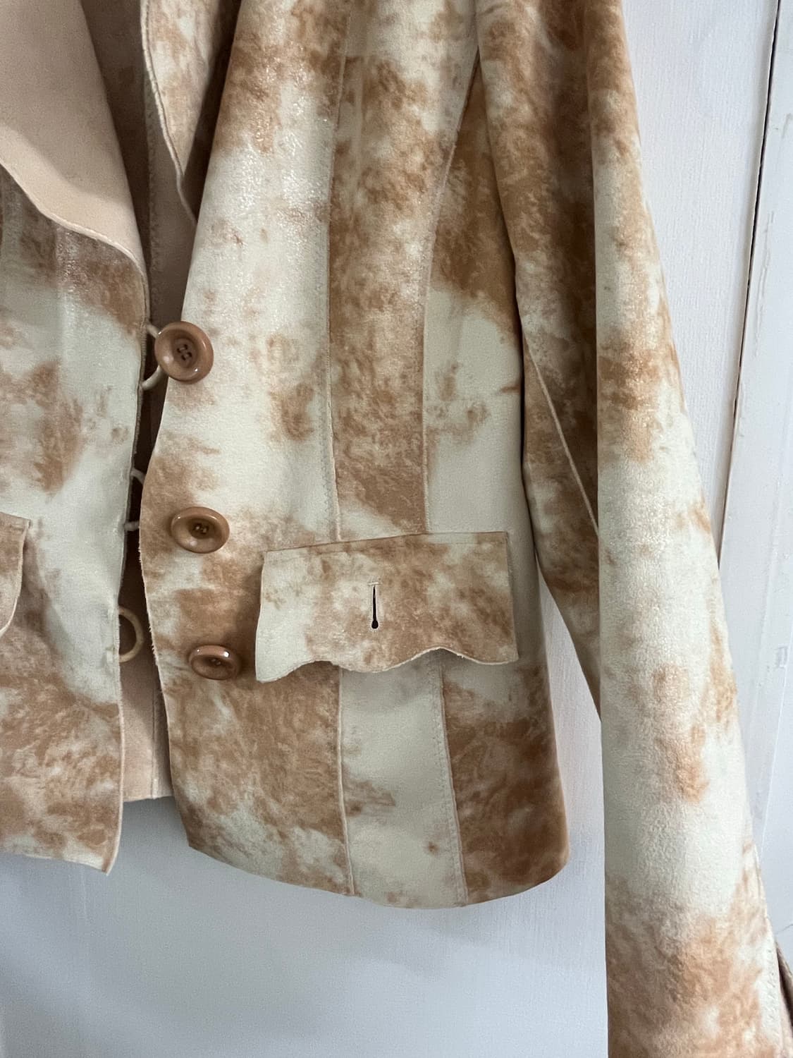 Beige Tie-dyed Mustang 상품이미지3