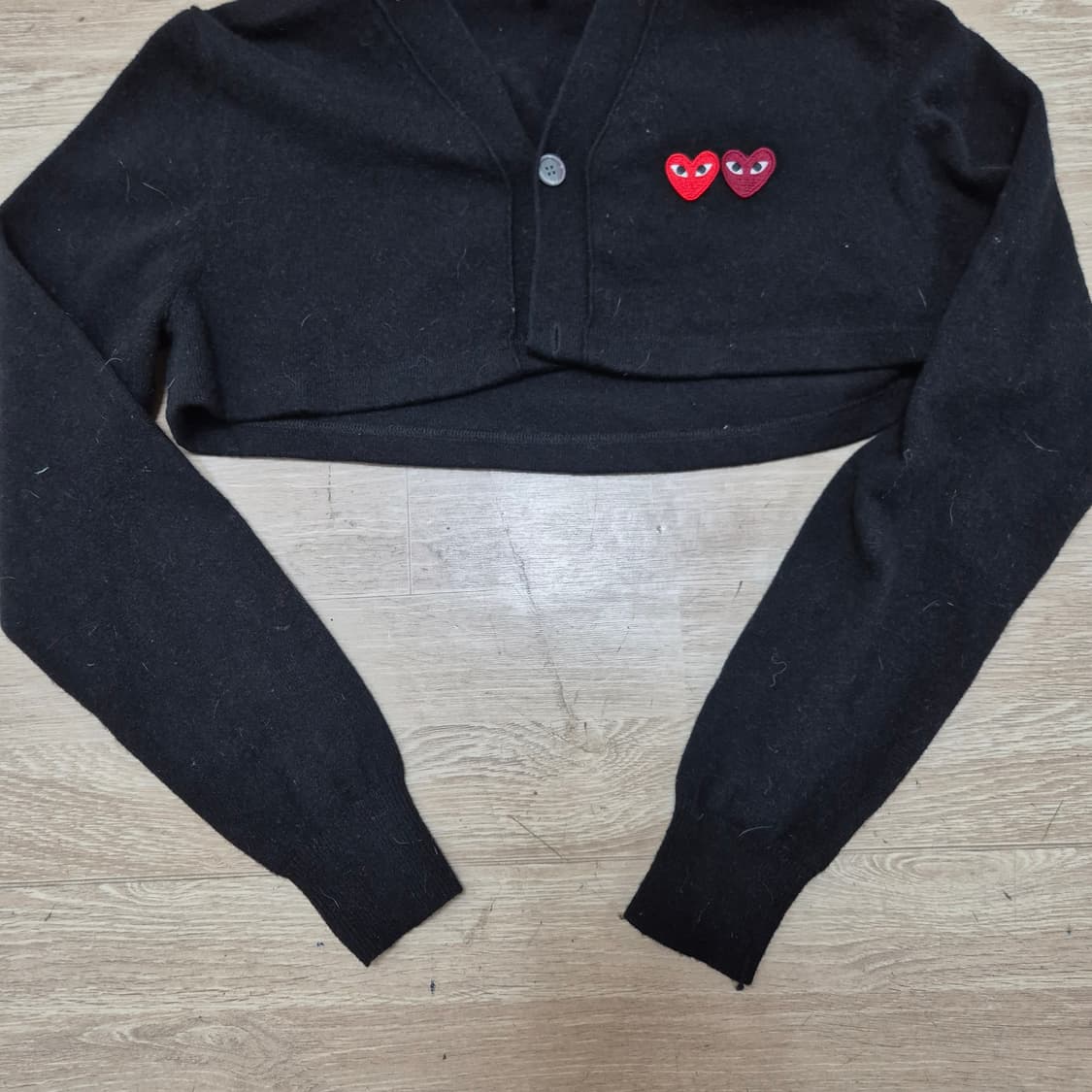 꼼데가르송 여성 더블 하트 와펜 크롭 가디건 M(95) 상품이미지3