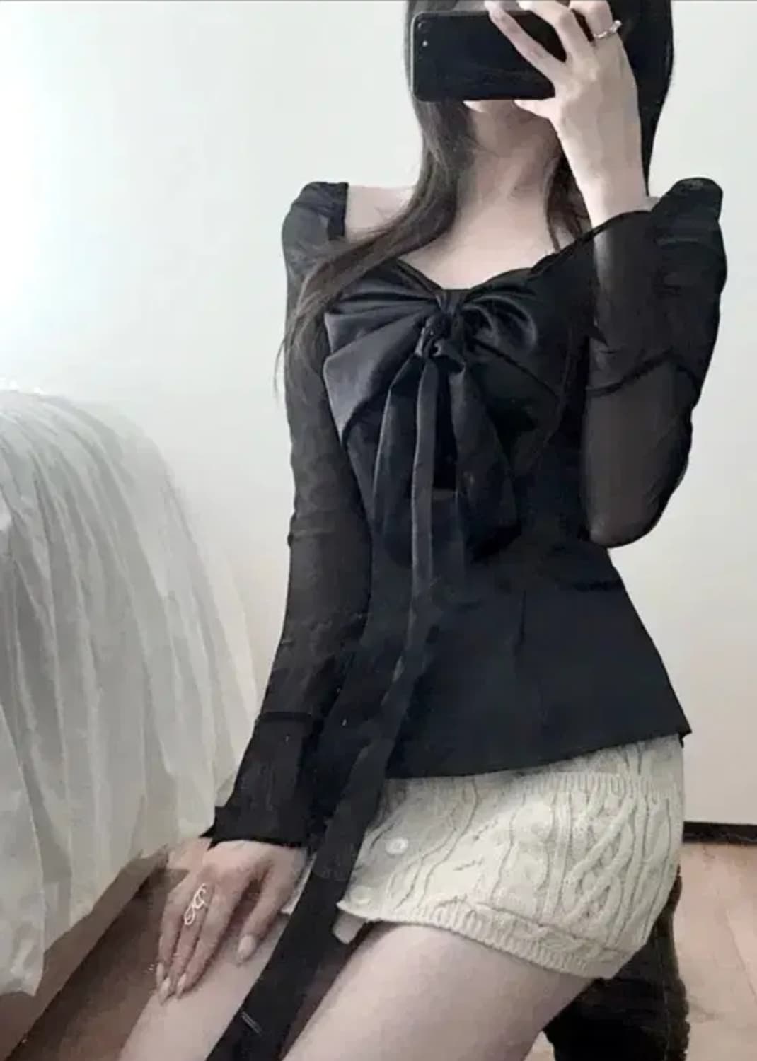 [구해요] 힐다 고희 실키 스완 블라우스 상품이미지1