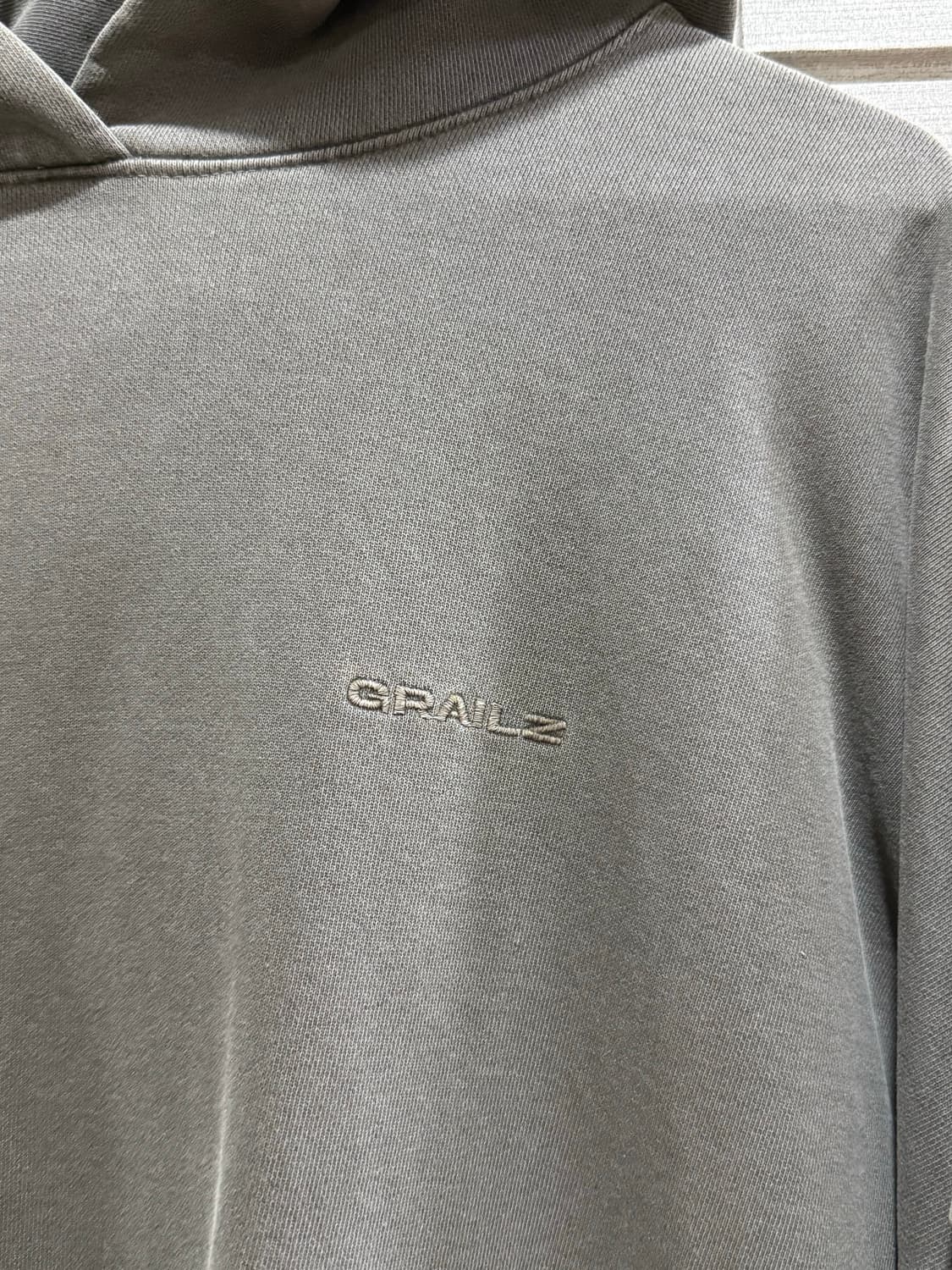 그레일즈 후드티 4만원 상품이미지3