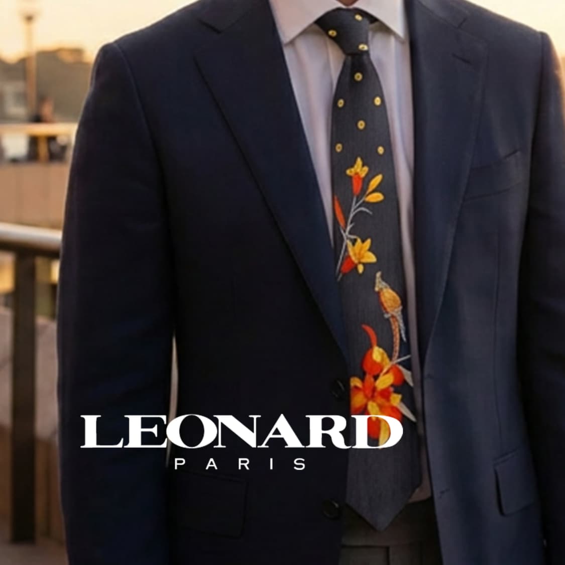 LEONARD 레오나드 넥타이 네이비 플라워 패턴 A+등급 K2481
 상품이미지1