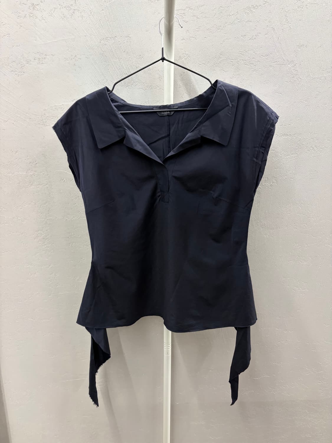 타임 포스트모던 네이비 반팔 블라우스 상품이미지2