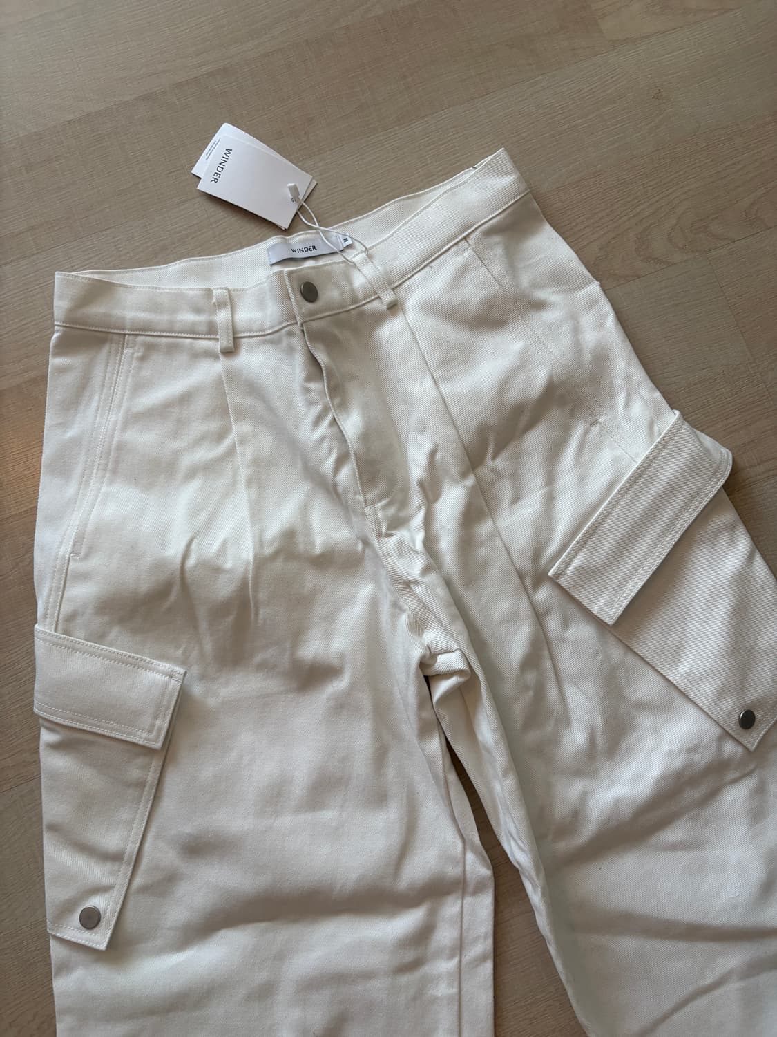 윈더 화이트 카고 새상품 M 상품이미지7
