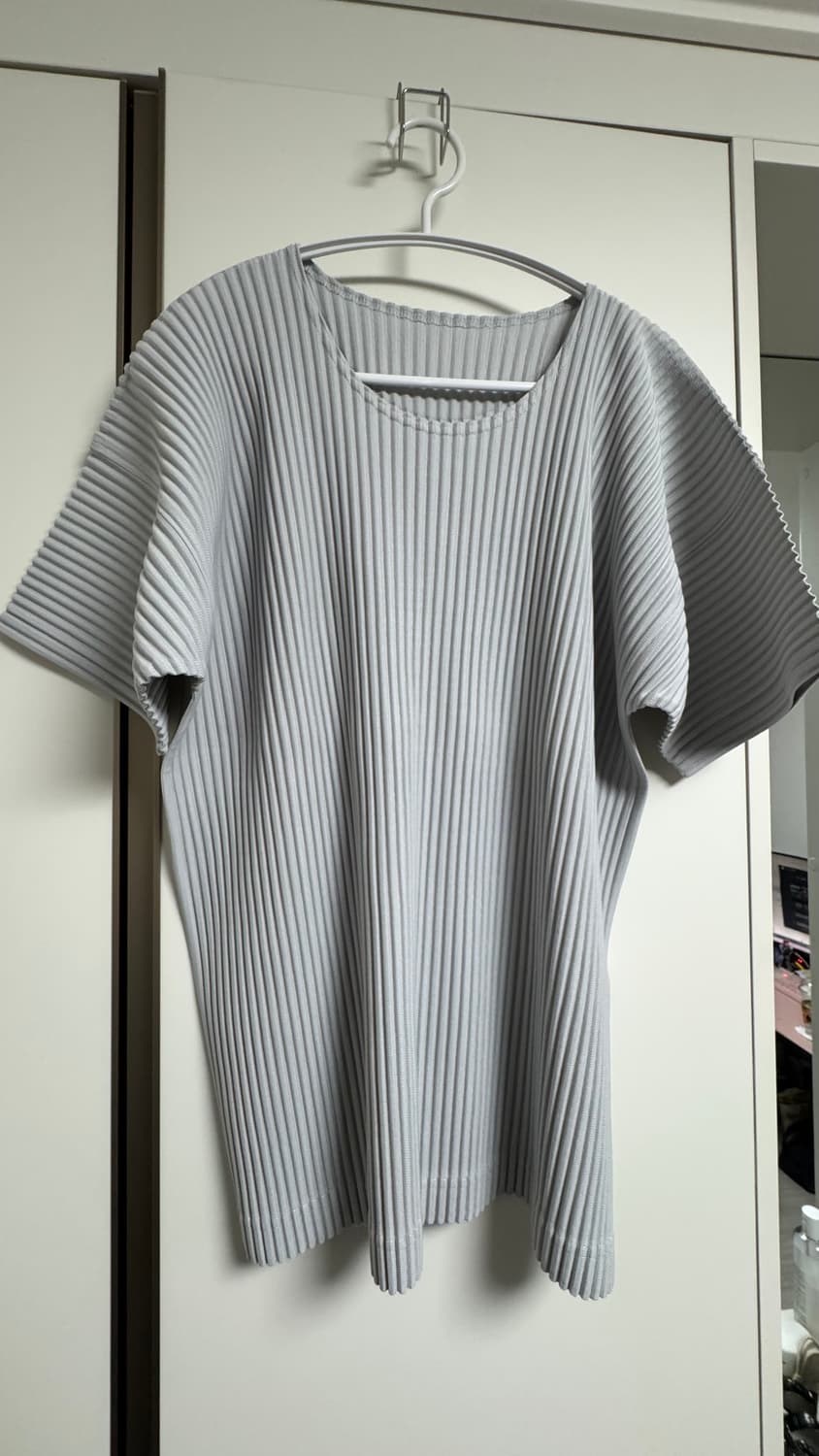 [3] 옴므 플리세 이세이 미야케 반팔 티셔츠 라이트 그레이 상품이미지2