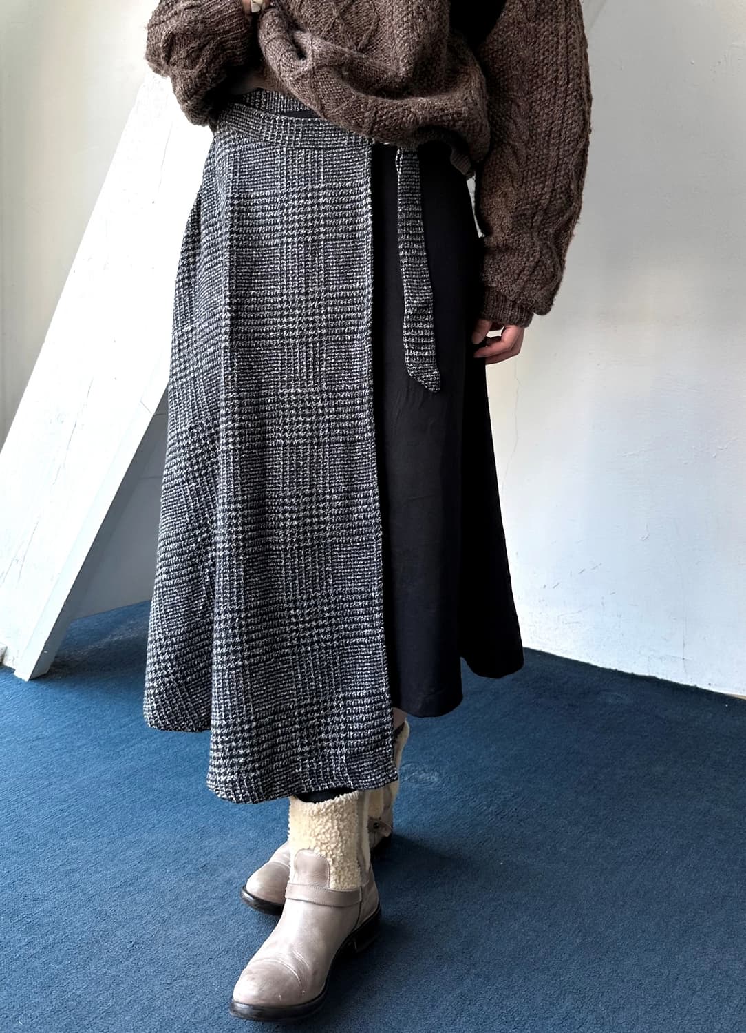 Tweed fabric wrap panel loose skirt 상품이미지6