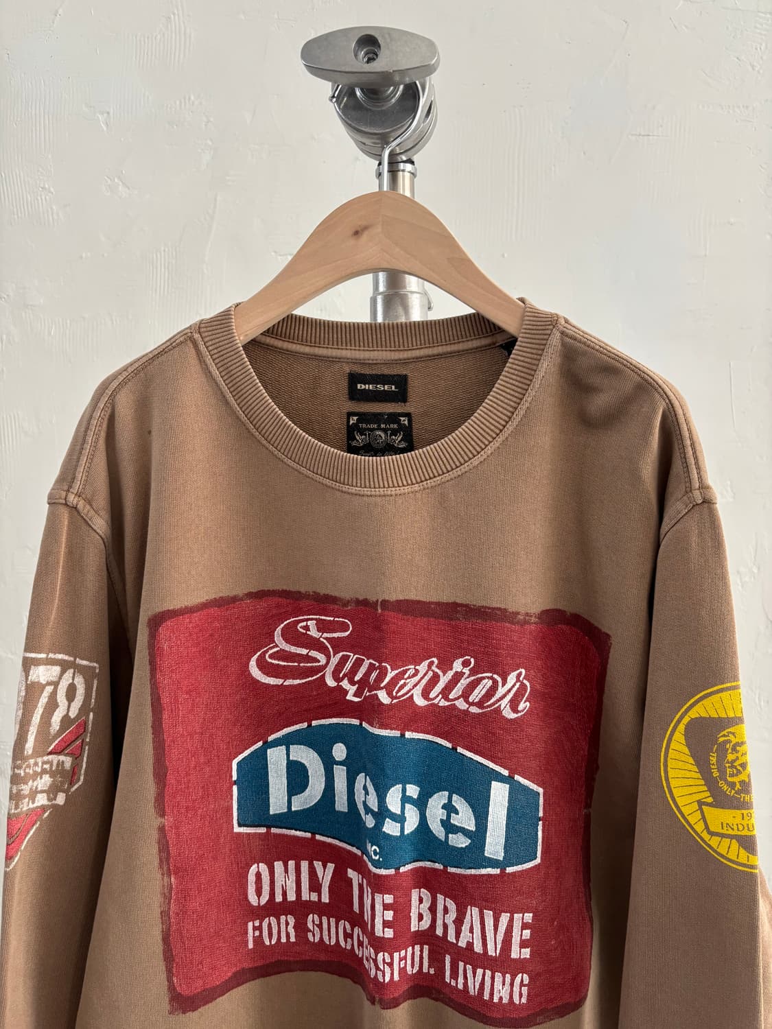 Diesel 디젤 브라운 그래픽 맨투맨 상품이미지5