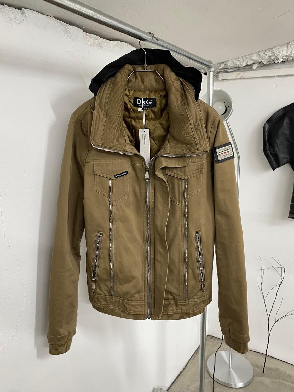 돌체앤가바나 실버 플레이트 하이넥 지퍼 자켓 상품이미지7