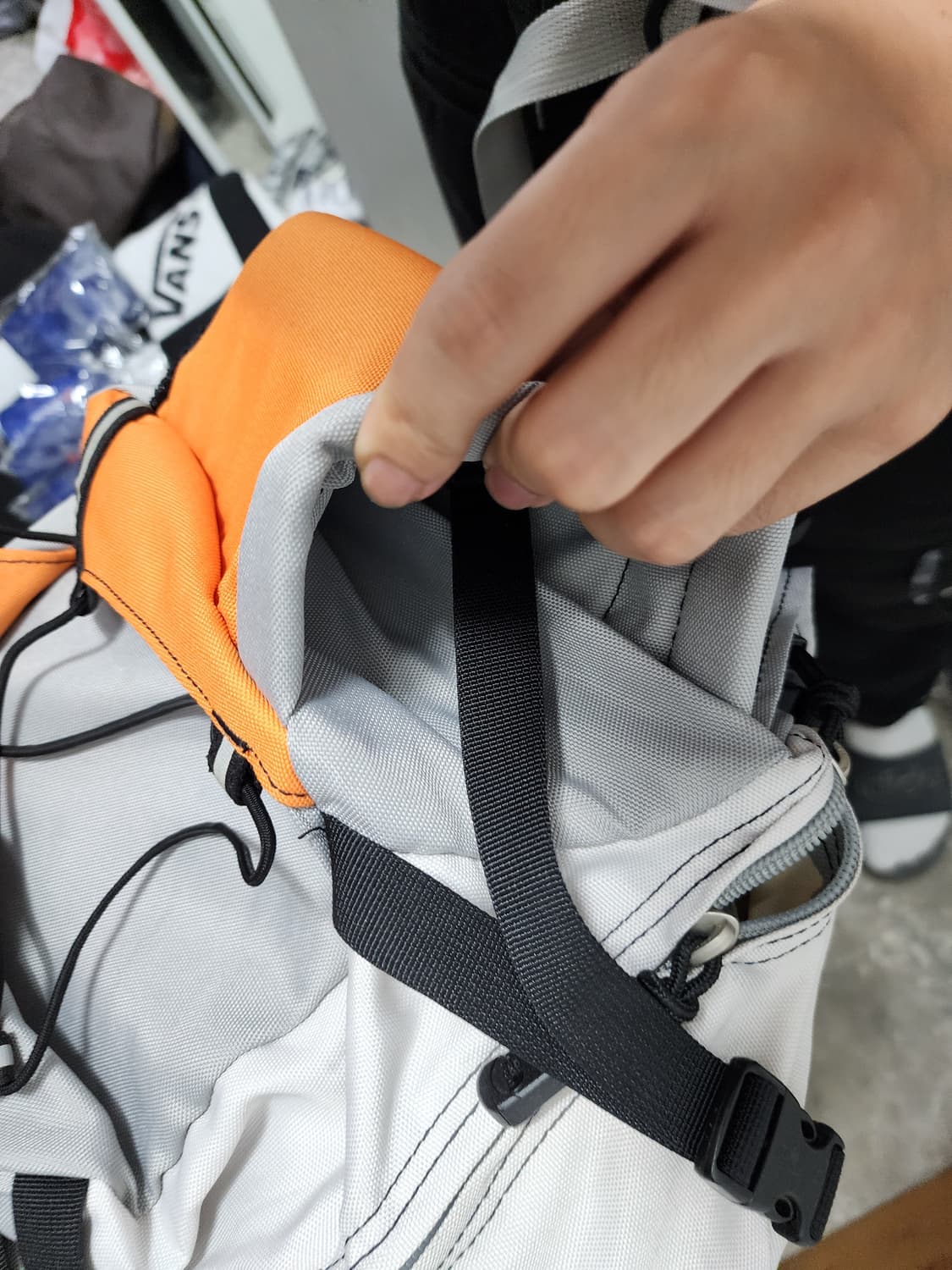 노스페이스 오렌지색 가방  상품이미지4
