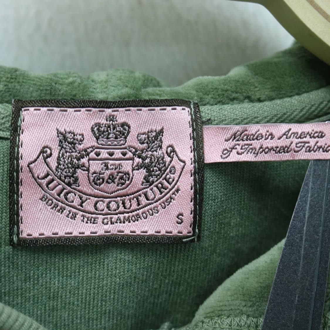 쥬시꾸뛰르 Y2K 그린 벨벳 후드 집업 60836  상품이미지9