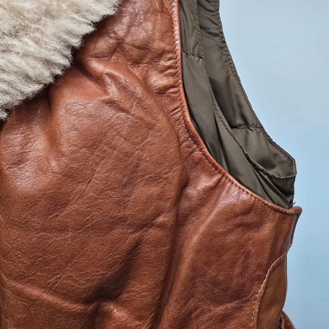 SCHOTT 가죽 덕다운 양털숄카라 베스트 상품이미지3