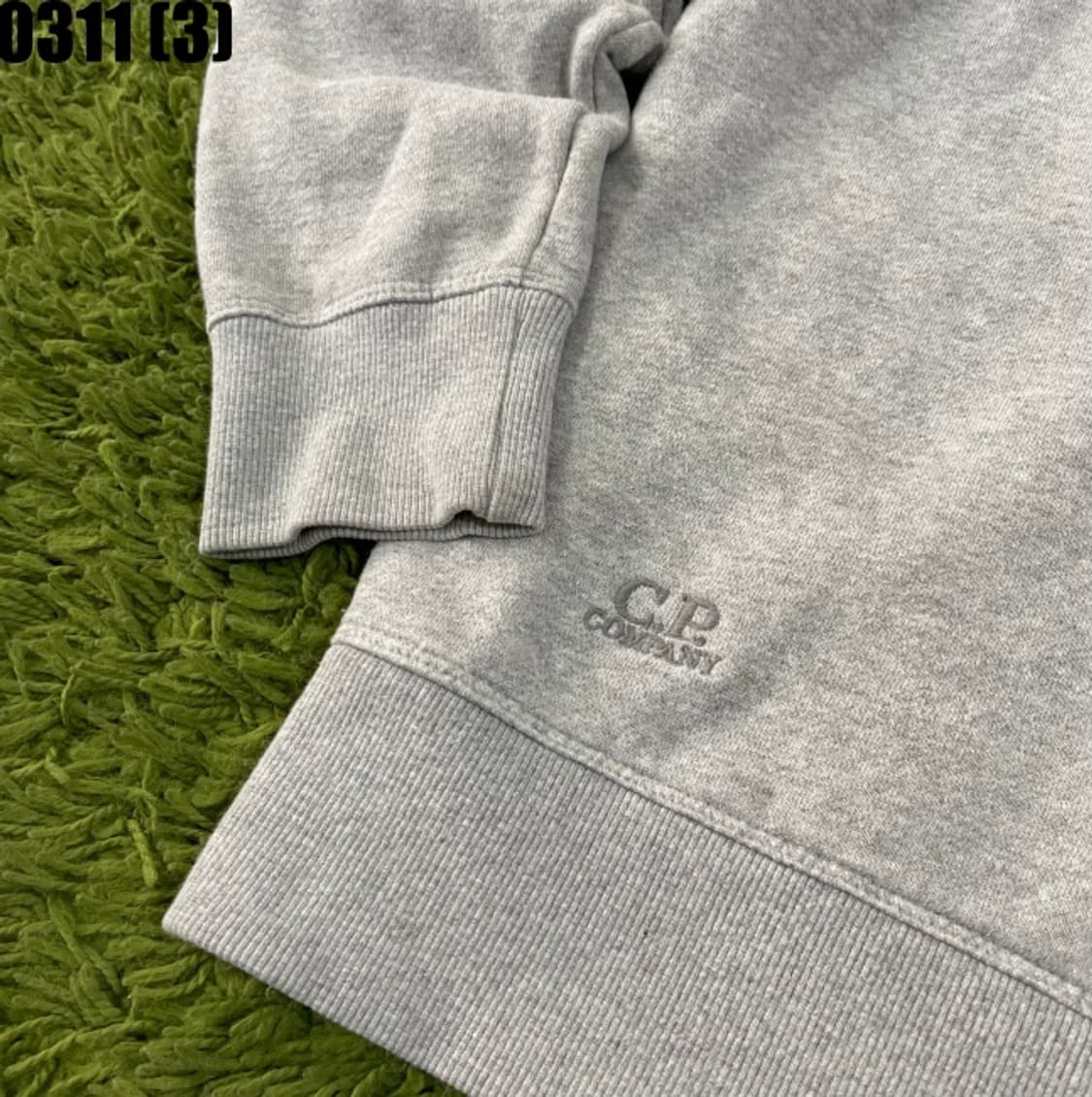 CP컴퍼니 맨투맨 상품이미지5