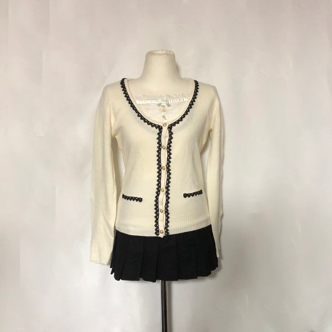 리본 로걀 니트 반팔 가디건 세트 화이트 상품이미지4