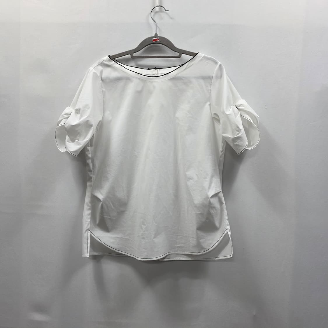 0749 JJ지고트 화이트 퍼프소매 블라우스 반팔 깔끔핏 상품이미지1